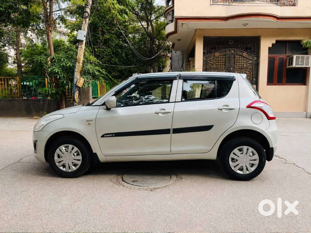 Maruti Suzuki Swift Lxi Optional-o, 2017, Petrol