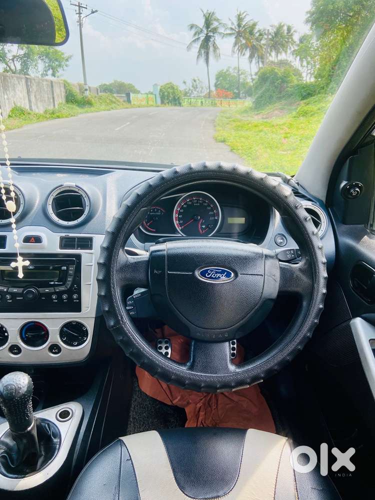 Ford Figo Diesel 2013 Topend 1.4 Titanium Well Maintained Car