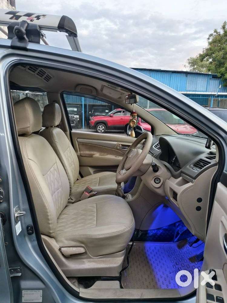 Maruti Suzuki Ertiga Vxi At Petrol, 2014, Petrol