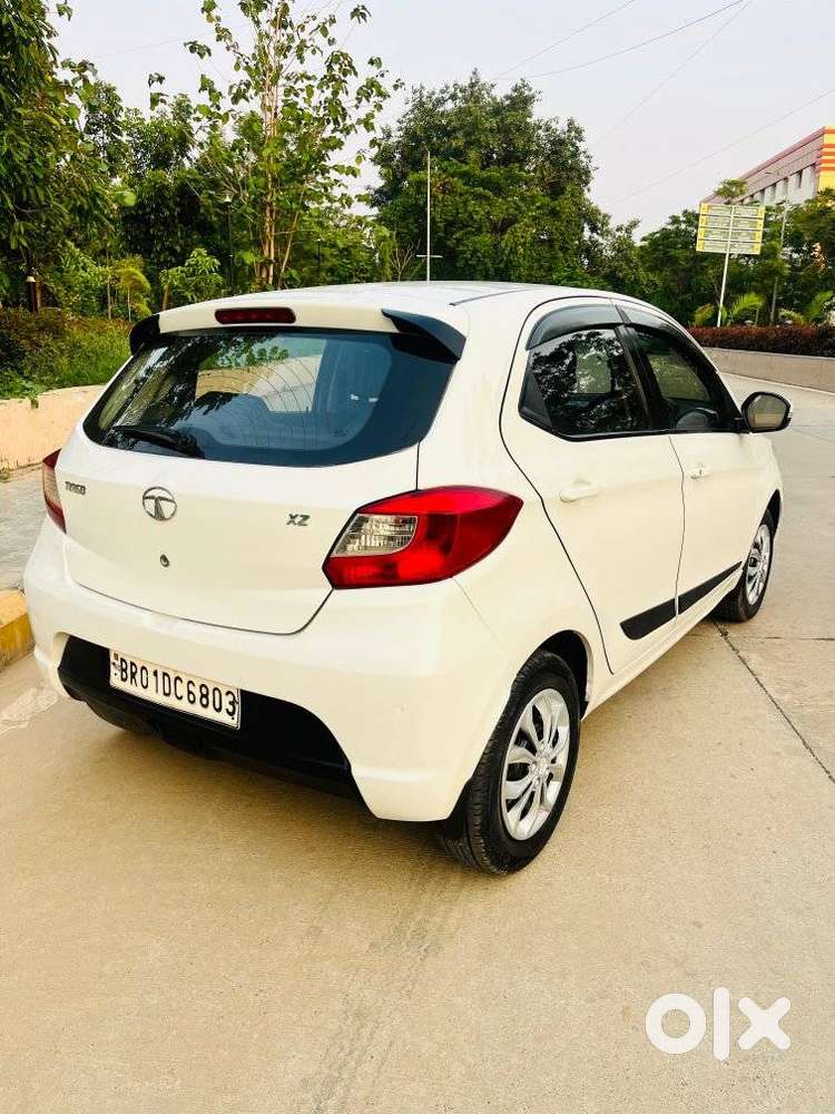 Tata Tiago 1.2 Revotron Xt (o), 2017, Petrol