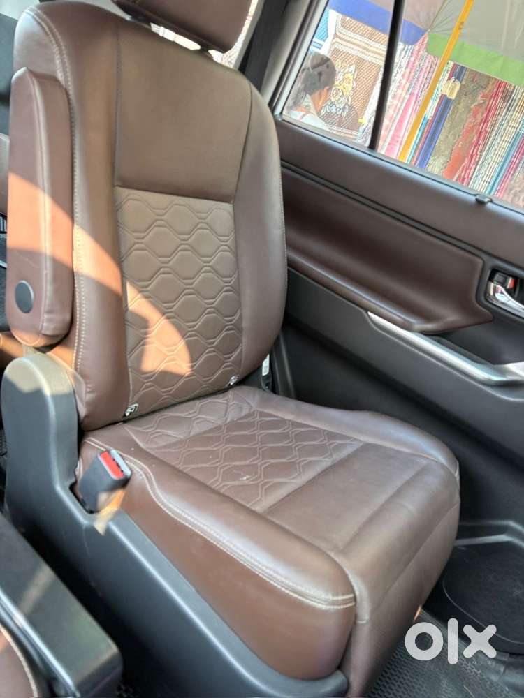 Toyota Innova Hycross 2024 Waiting