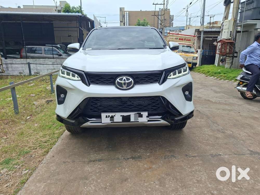 Toyota Fortuner 2.8 Legender 4x4, 2025, Diesel