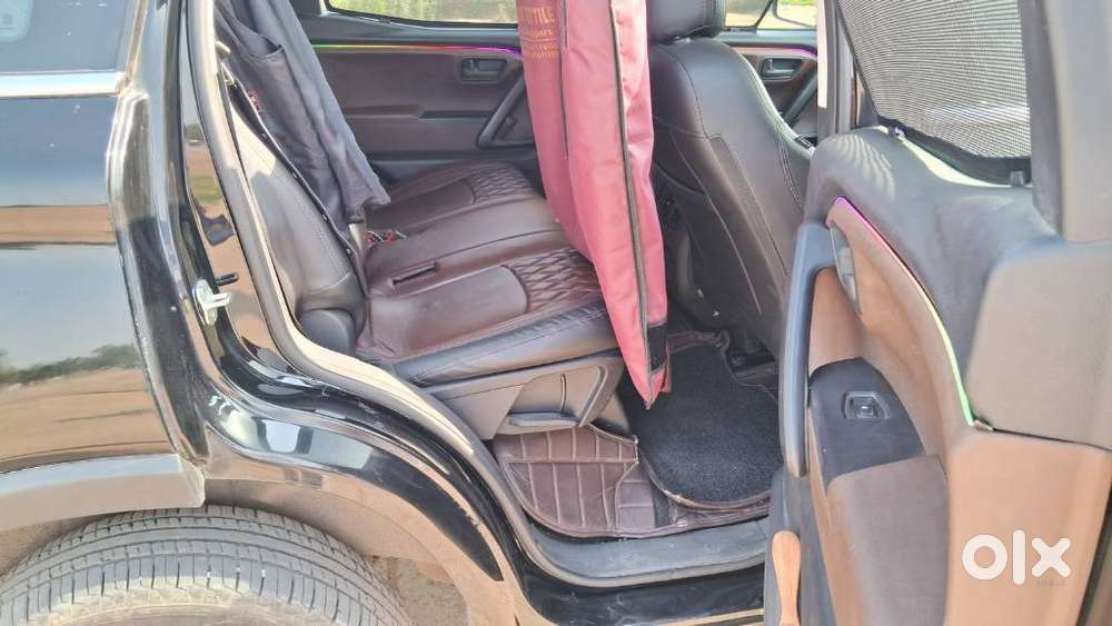 Mahindra Scorpio-n 2.0 Z2 Petrol Mt 7 Str, 2025, Petrol