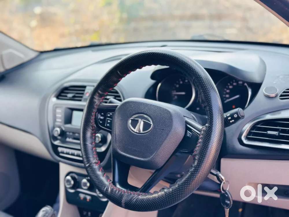 Tata Tiago Xza, 2018, Petrol