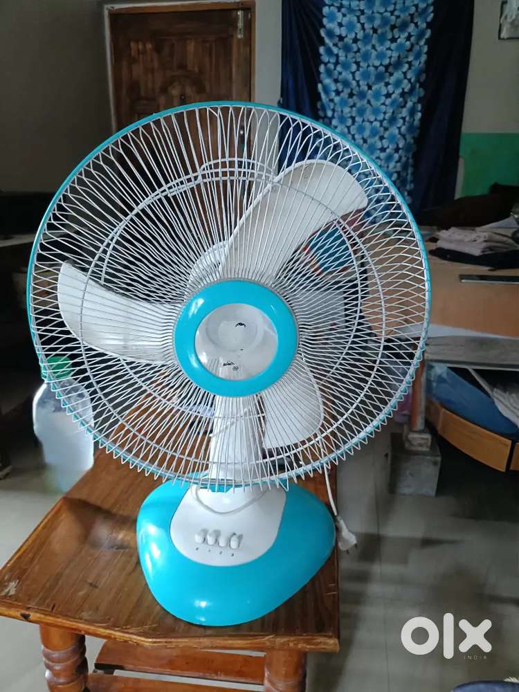 Fedastal Fan and Table fan Good Conditions