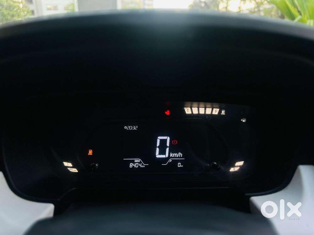 Tata Punch Accomplished Dazzle Amt Sunroof, 2026, Cng & Hybrids