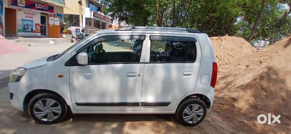 Maruti Suzuki Wagon R Vxi 1.0, 2016, Petrol