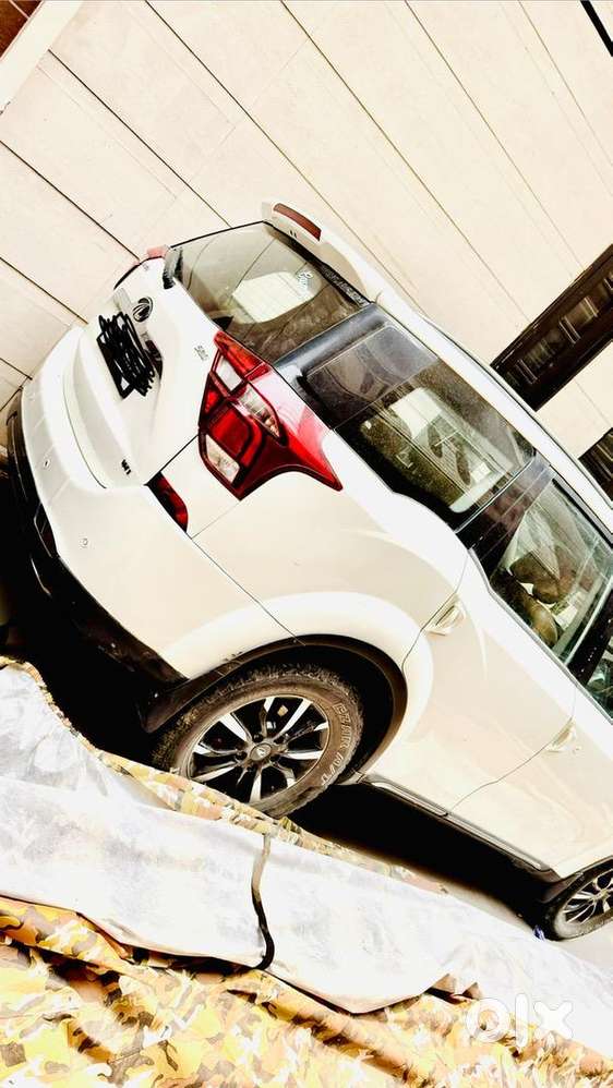 Mahindra Diesel Car 2018 Fst Owner All Orgnl Sunroof Model Full Insure