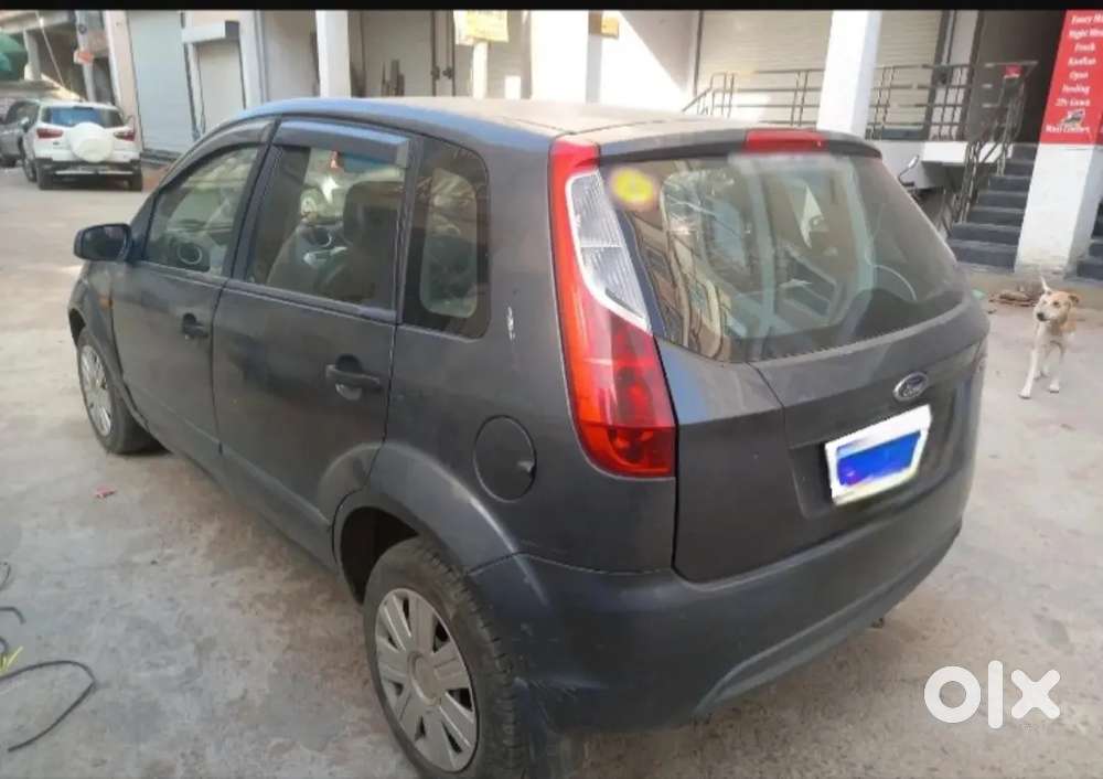 Very Good Condition Feel Comfortable Chill Ac. Sond Very Loud Overall