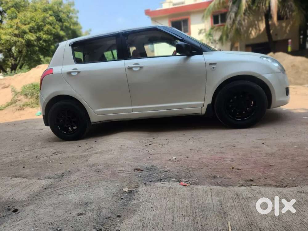 Maruti Suzuki Swift Vdi 2010 Diesel Car