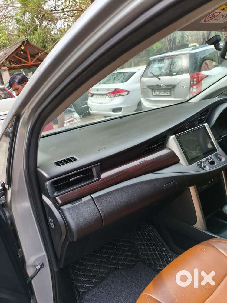 Toyota Innova Crysta 2.8 Gx At, 2017, Diesel