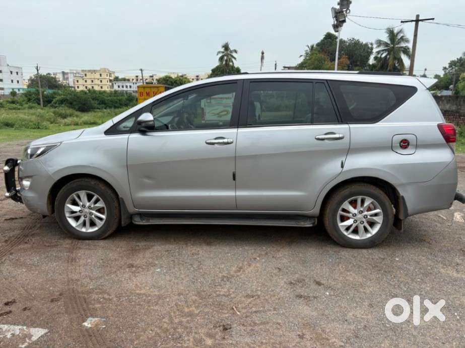 Toyota Innova Crysta [2020-ongoing] 2.4 Gx 8 Str, 2020, Diesel