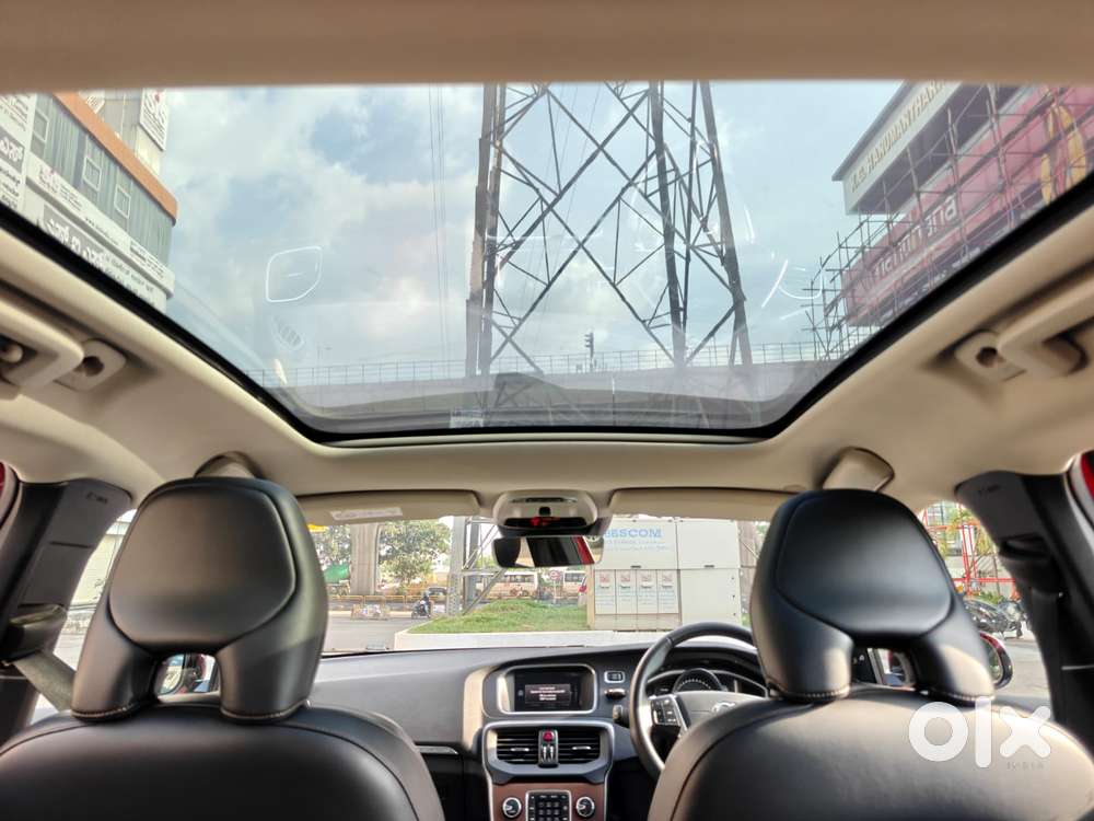 Volvo V40 Cross Country D3, 2018, Diesel