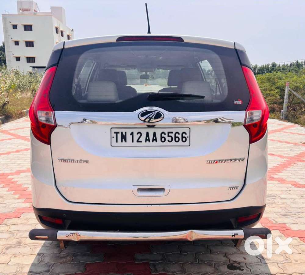 Mahindra Marazzo, 2018, Diesel