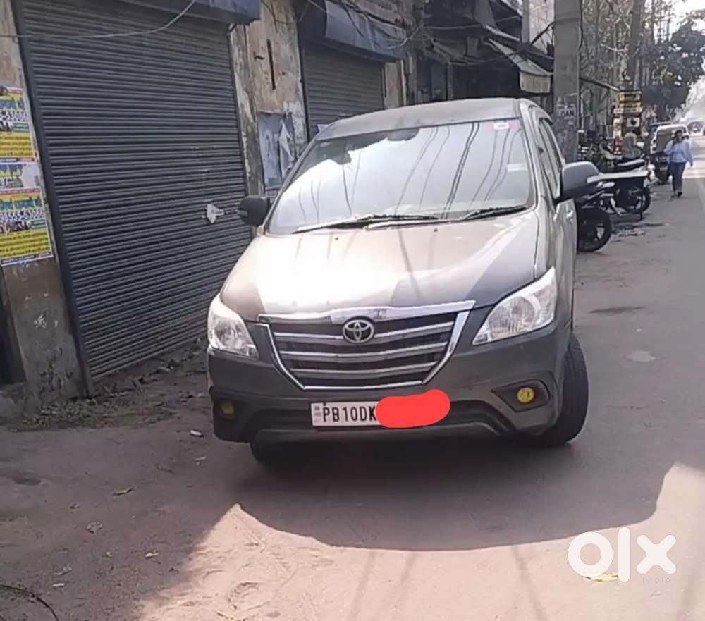 Toyota Innova 2011 Diesel 223000 Km Driven