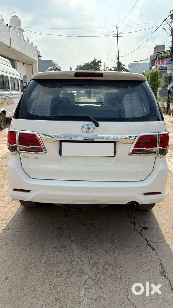 Toyota Fortuner 2011-2016 4x2 Manual, 2015, Diesel