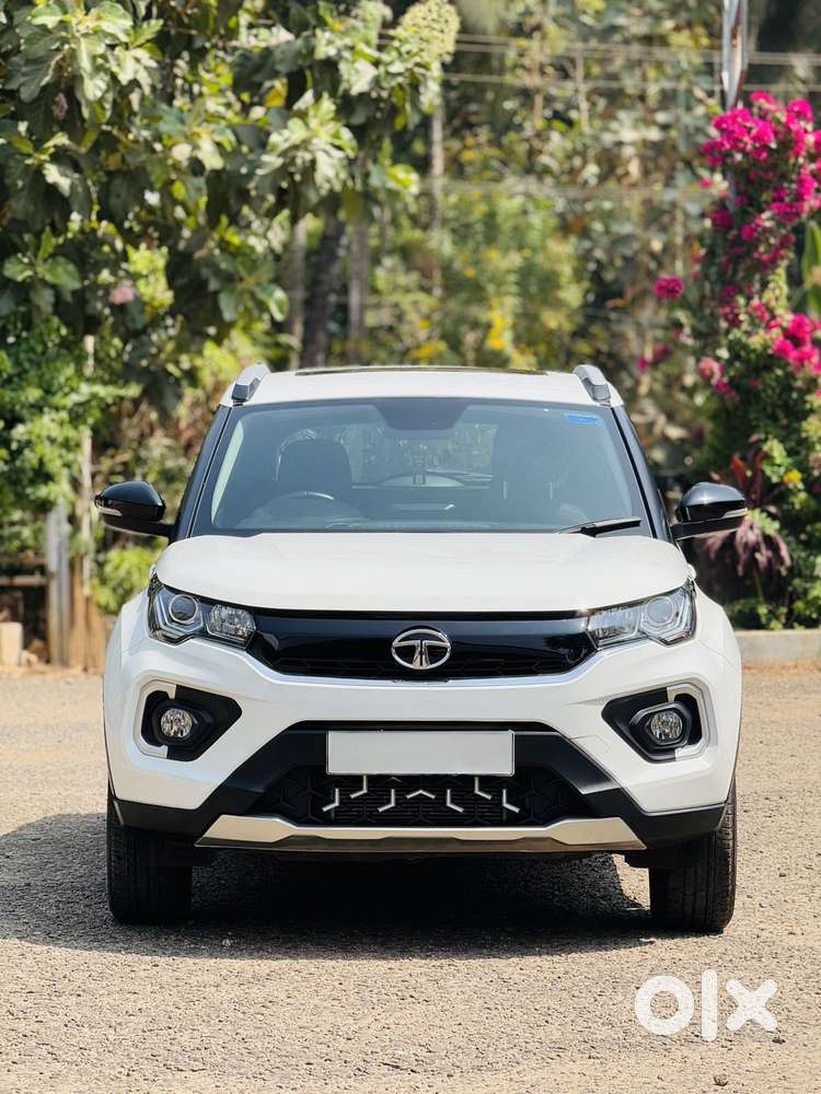 Tata Nexon 1.2 Revotron Xza Plus (o) Amt, 2023, Petrol