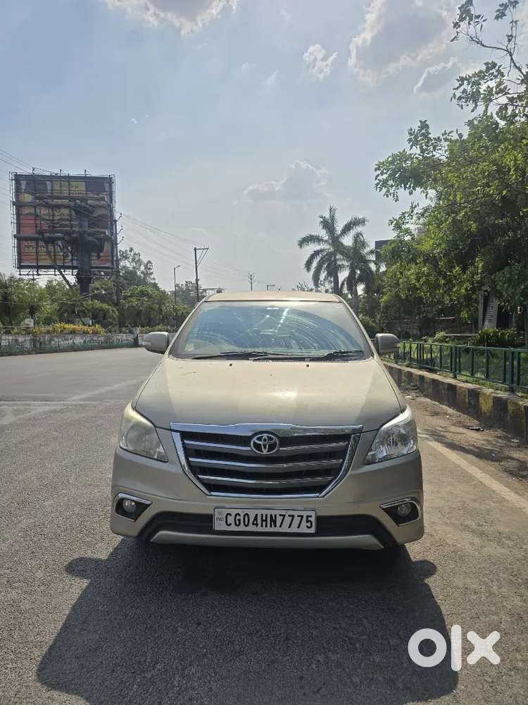 Toyota Innova 2014 Diesel Well Maintained