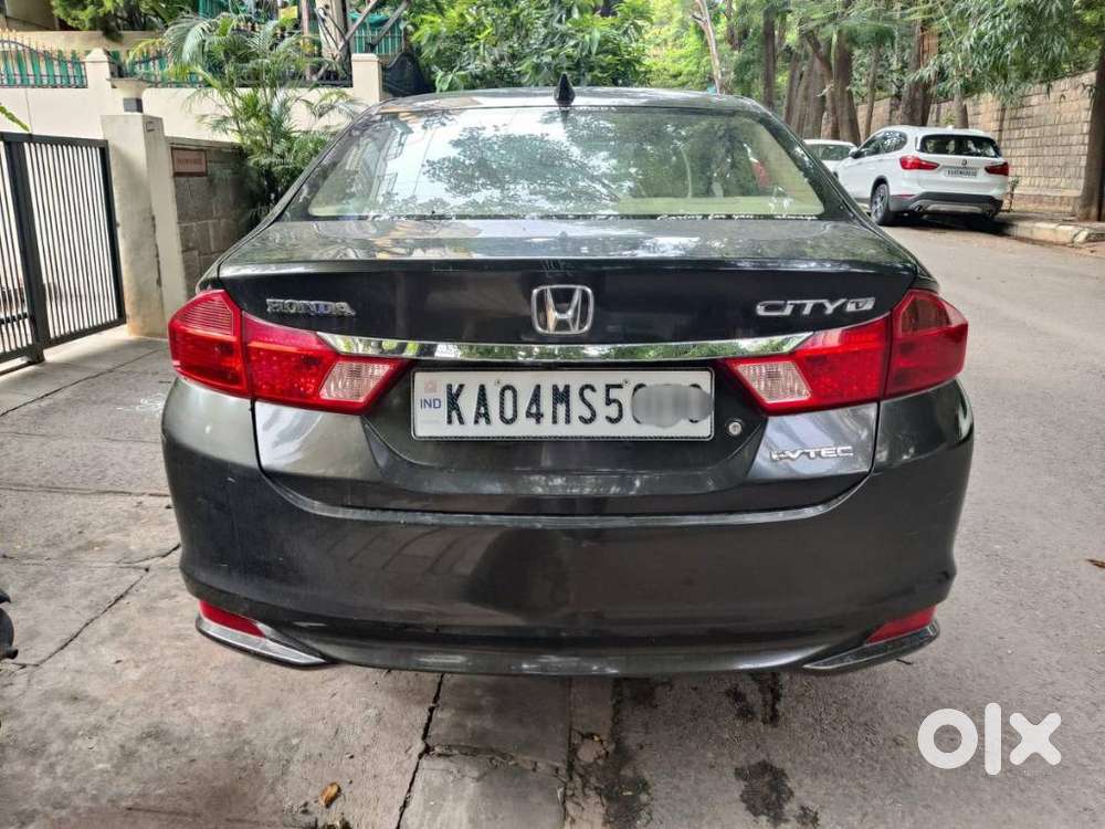 Honda City V MT Exclusive, 2016, Petrol