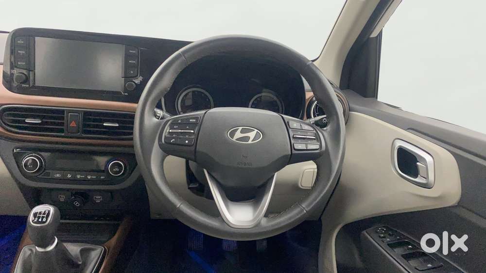 Hyundai Aura [2023-ongoing] 1.2 Sx (o) Manual, 2024, Petrol