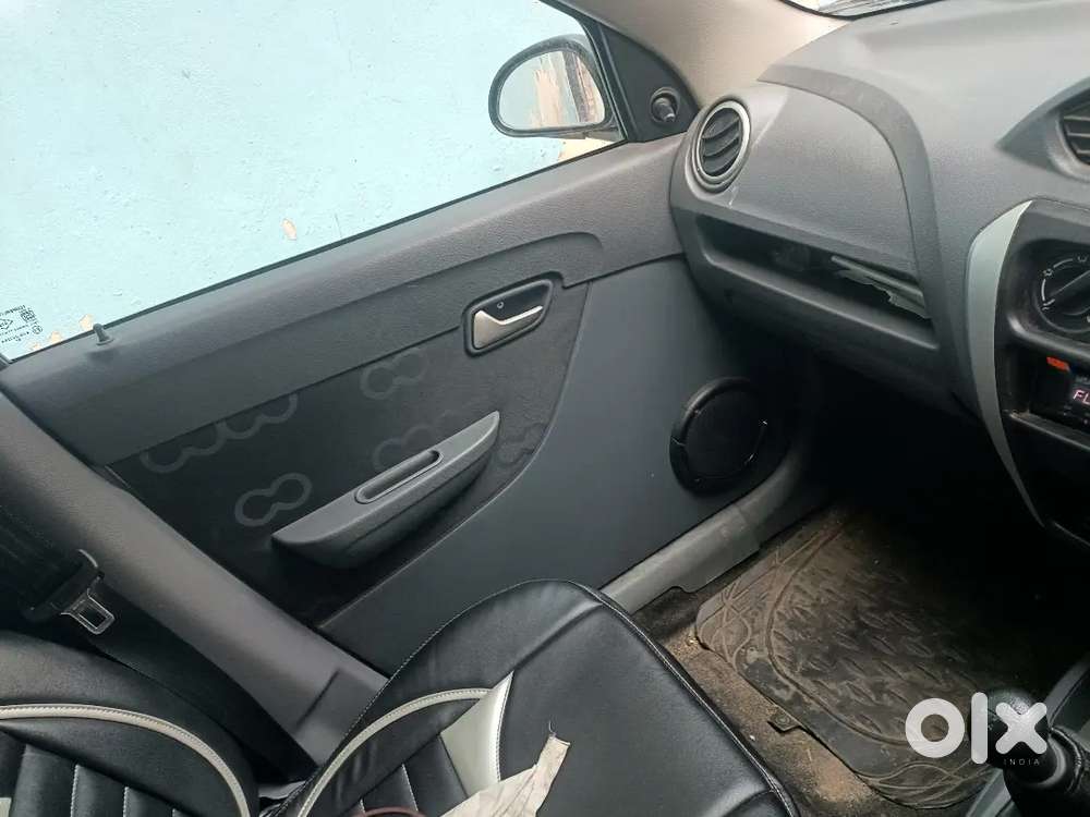 210,000 Rs White Alto 800 Lxi 2015 27000 Km Driven