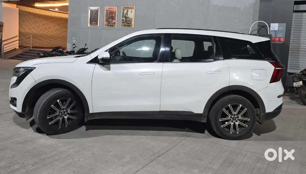 Mahindra Xuv700 Ax7l Petrol Automatic Single Hand Driven - Like New.