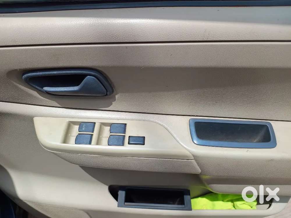 Maruti Suzuki Zen Estilo 2010