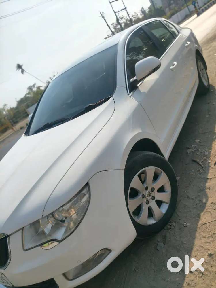 Skoda Superb 2012 Petrol Well Maintained