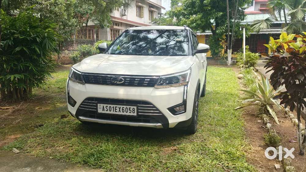 Xuv 300 W8 (o) Top Model