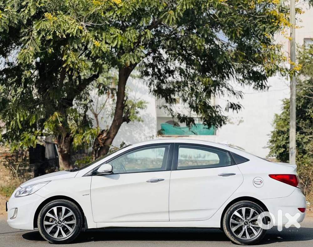 Hyundai Verna Fluidic 1.6 Vtvt Sx Automatic, 2014, Petrol