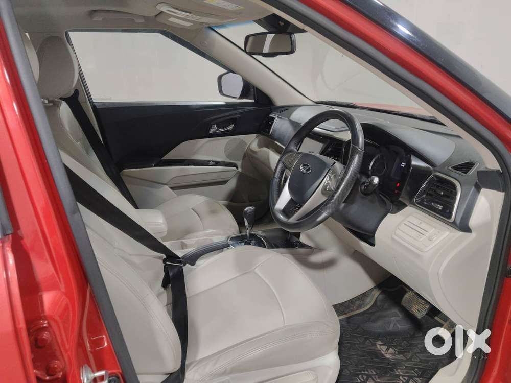 Mahindra Xuv300 W8 (o) 1.5 Diesel Amt, 2022, Diesel