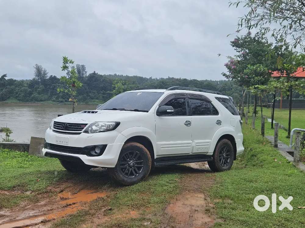 Toyota Fortuner 2015 Diesel Well Maintained