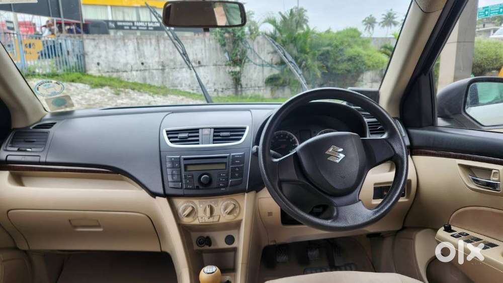 Maruti Suzuki Swift Dzire 1.2 Vxi Bsiv, 2014, Petrol