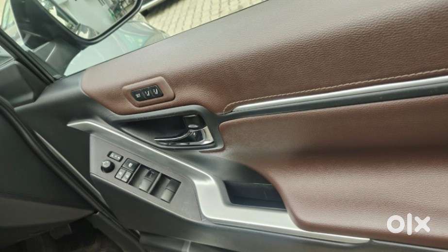 Toyota Innova Hycross Zx(o), 2024, Petrol