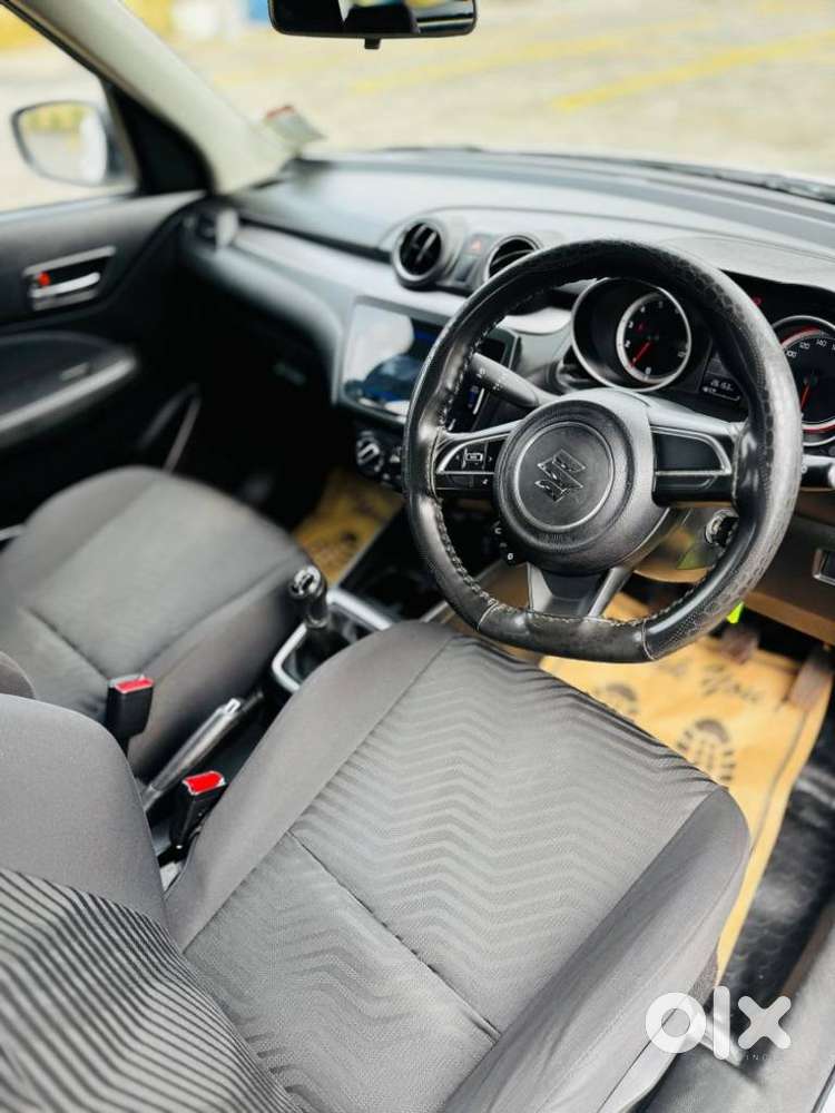 Maruti Suzuki Swift Vxi + Manual, 2023, Petrol