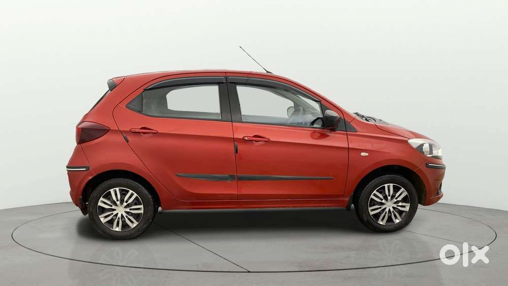 Tata Tiago 1.2 Revotron Xt, 2016, Petrol