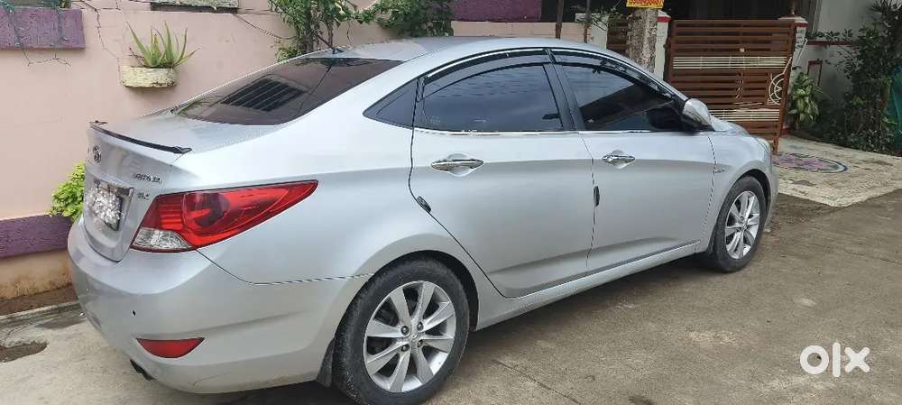 Hyundai Verna Crdi Manual 2012