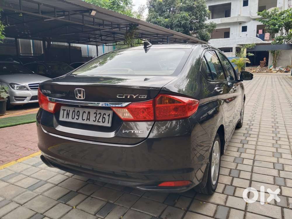 Honda City V Mt Sunroof, 2015