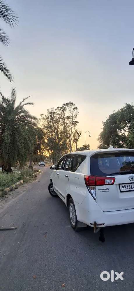 Innova Crysta 2018 Dec.