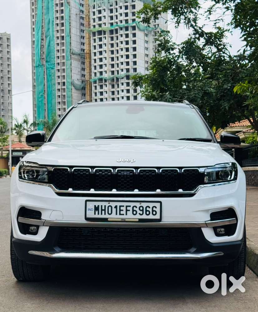 2023 Jeep Meridian Limited (o) 4x2 At