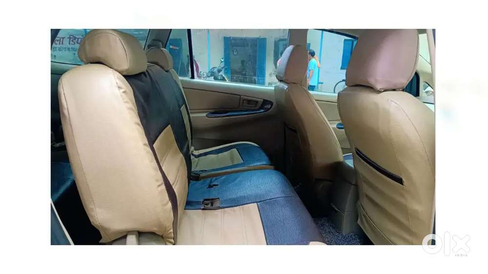 Toyota Innova 2014