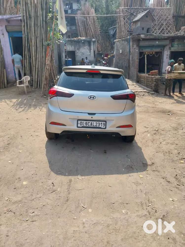 Hyundai I20 2015 Cng & Hybrids 75800 Km Driven