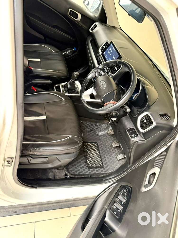 Hyundai Venue 2021 Petrol 67000 Km Driven