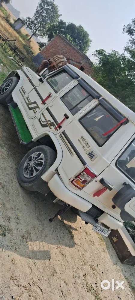 बोलेरो Slx 2wd 7star 2011 Model