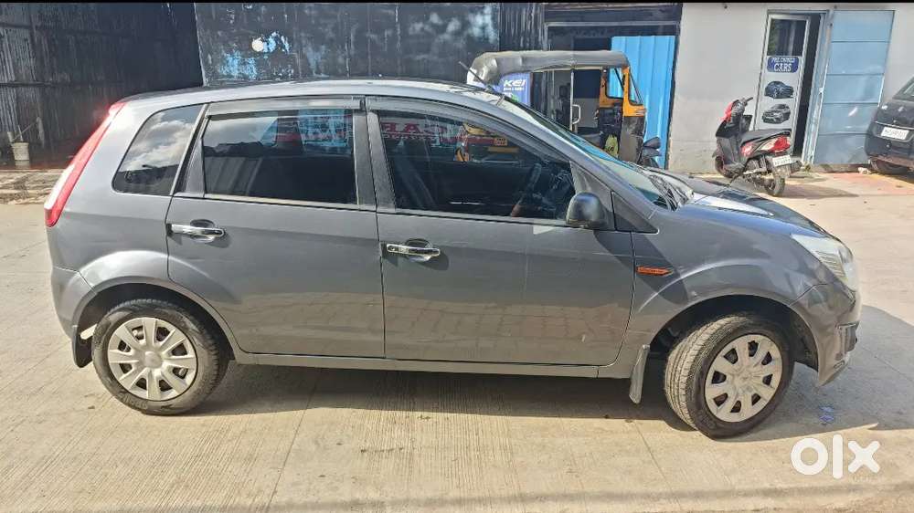 Ford Figo Petrol 2015 Year