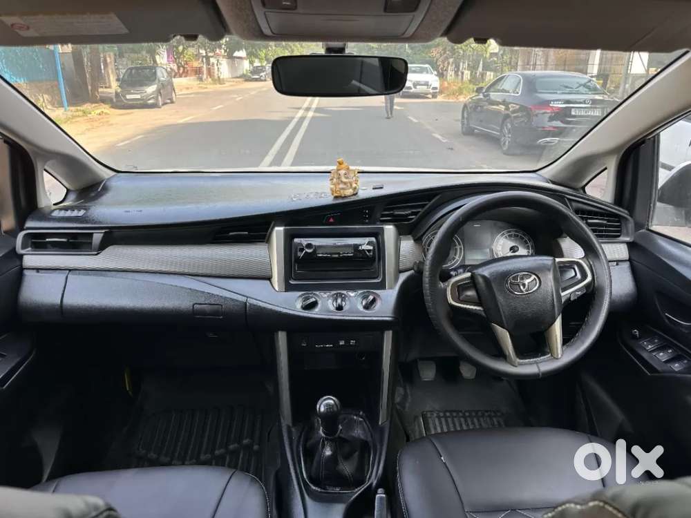 Toyota Innova Crysta [2020-ongoing] 2.4 Gx 8 Str, 2017, Diesel