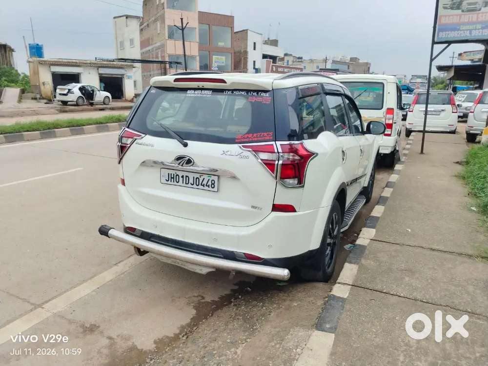 Mahindra Xuv500 W-11 Diesel Manual 2nd Owner 2019