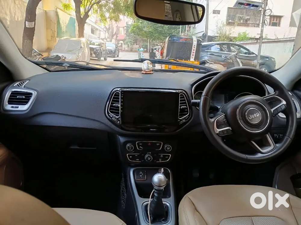 Jeep Compass 2017 Diesel 68200 Km Driven Fancy Number,  360 Camera