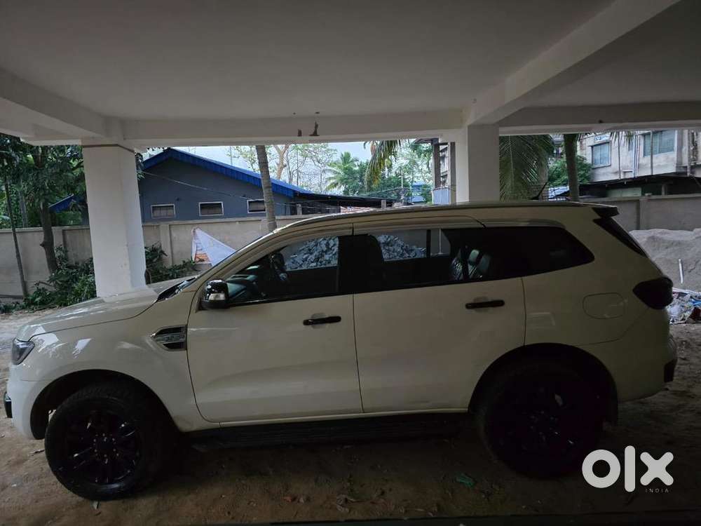 Ford Endeavour 2016 Diesel Well Maintained