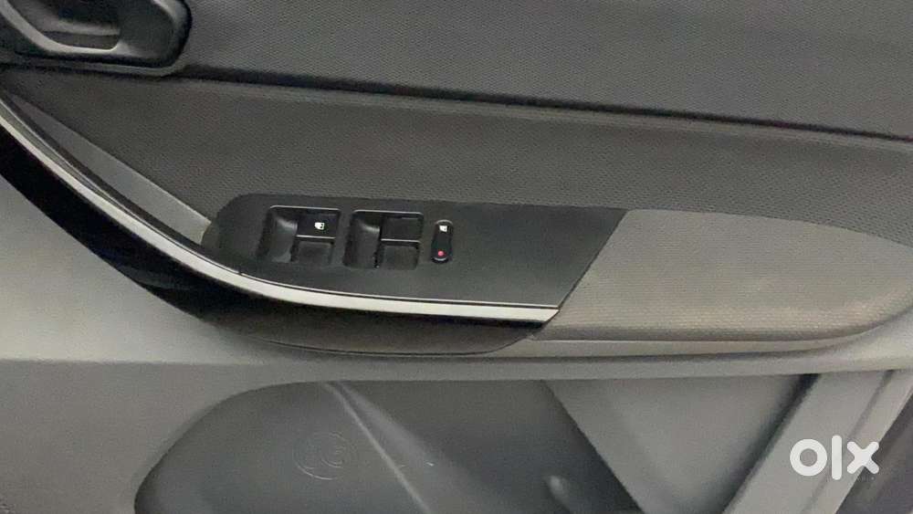 Tata Tigor Xz, 2018, Petrol